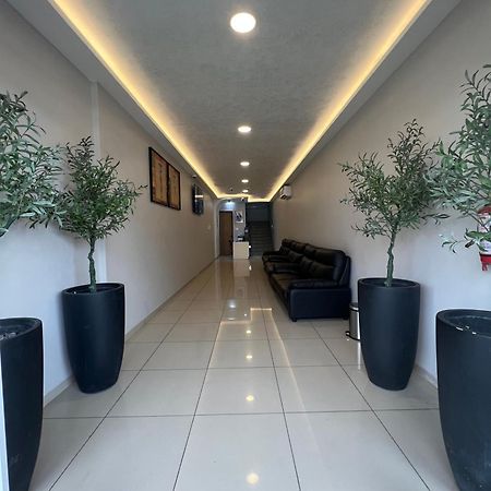 Ixoras Hotel Victoire Kinszasa Zewnętrze zdjęcie