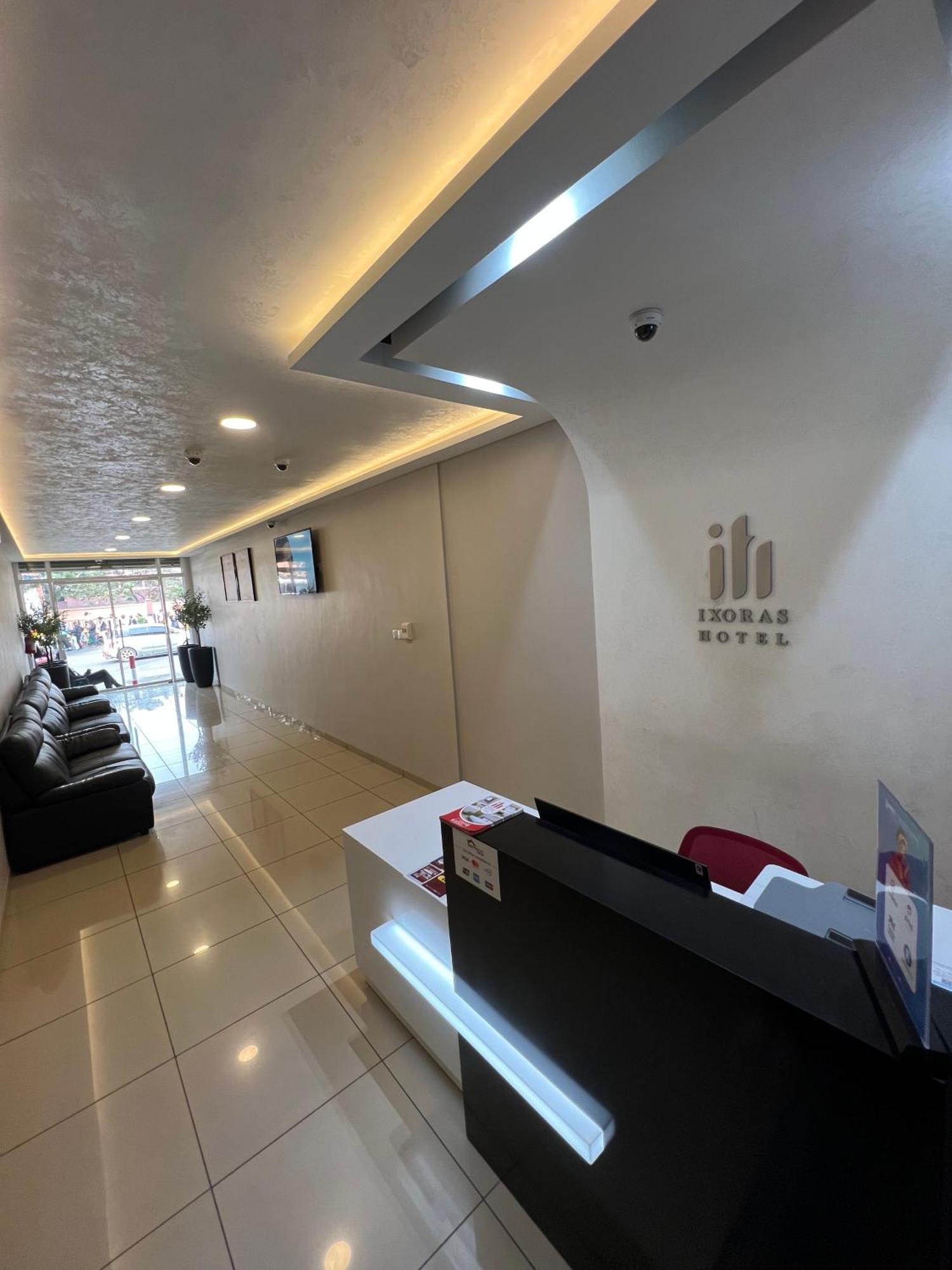 Ixoras Hotel Victoire Kinszasa Zewnętrze zdjęcie