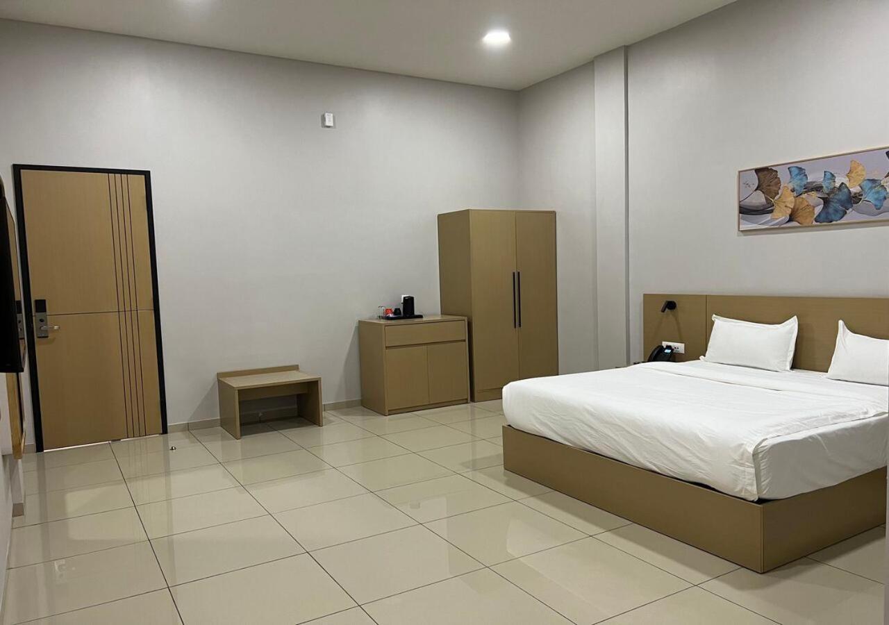Ixoras Hotel Victoire Kinszasa Zewnętrze zdjęcie