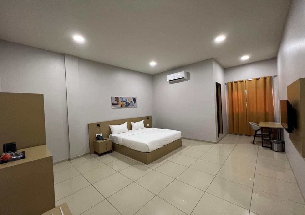 Ixoras Hotel Victoire Kinszasa Zewnętrze zdjęcie